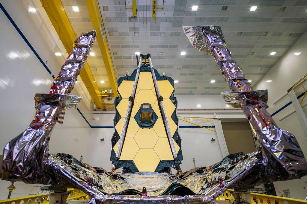 O mastodôntico telescópio do futuro foi montado pela primeira vez