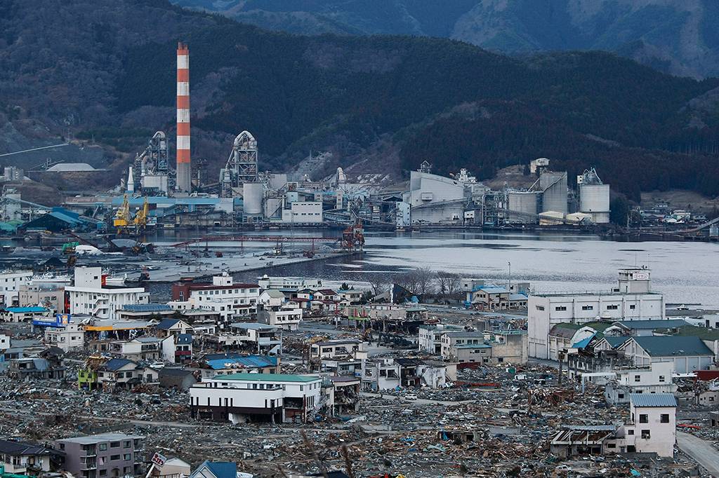 Japão vai reconstruir Fukushima como centro de energia renovável