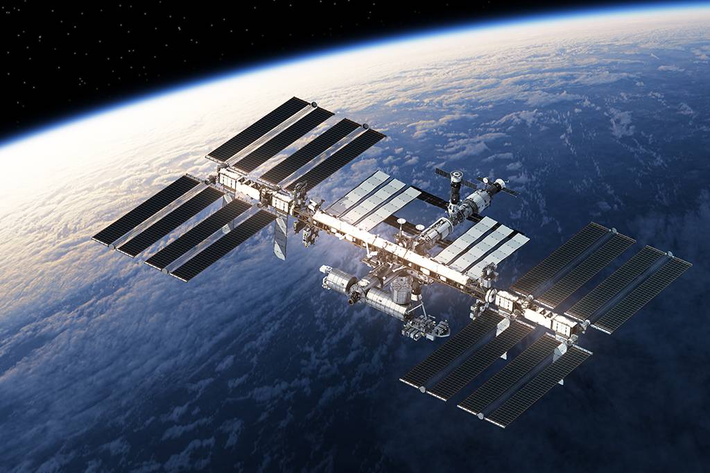 Astronautas vão reciclar plástico na Estação Espacial Internacional