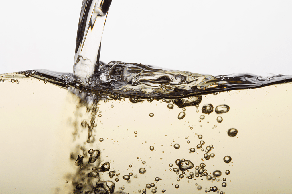 Dá para abastecer um carro com bebida alcoólica?