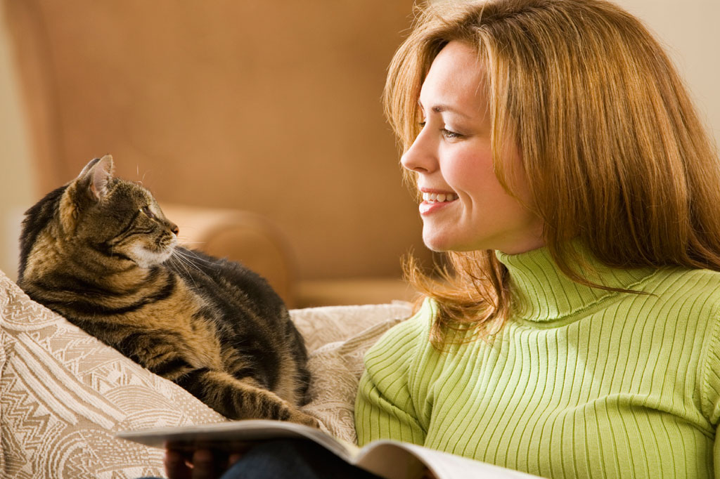 Por que animais são manchados de várias cores, mas humanos são de uma cor só?