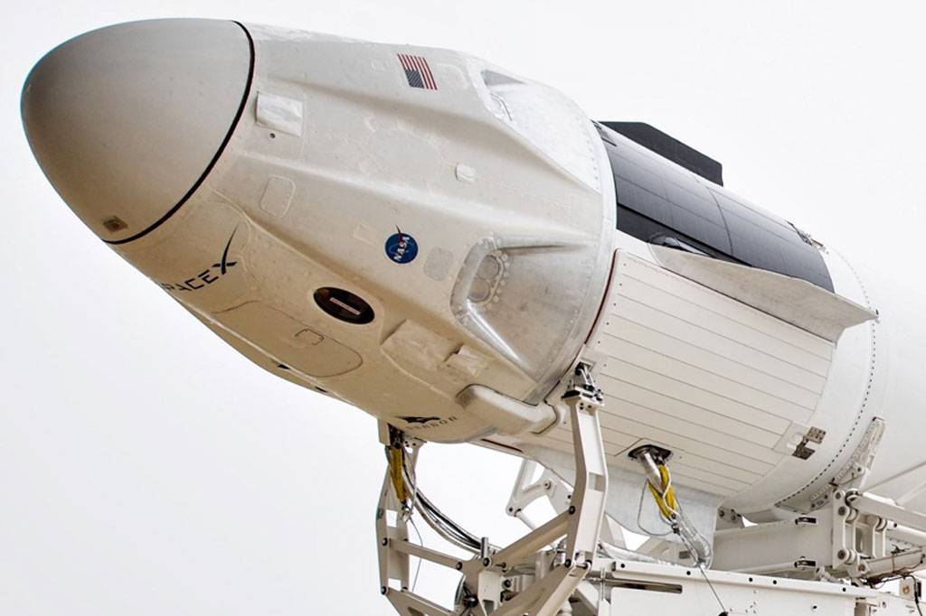 SpaceX lançará quatro turistas para orbitar a Terra