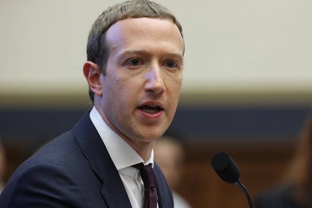 Por que empresas como Coca-Cola e Unilever estão boicotando o Facebook?