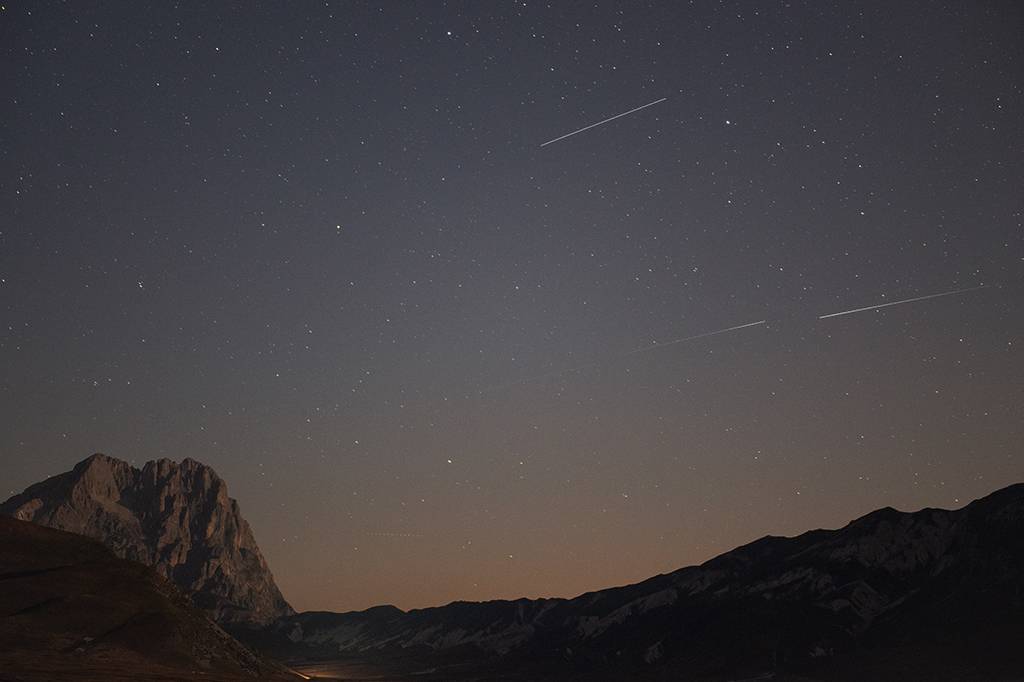 Chuva de meteoros Orionídeas será visível no Brasil a partir desta terça-feira (21); veja como observar