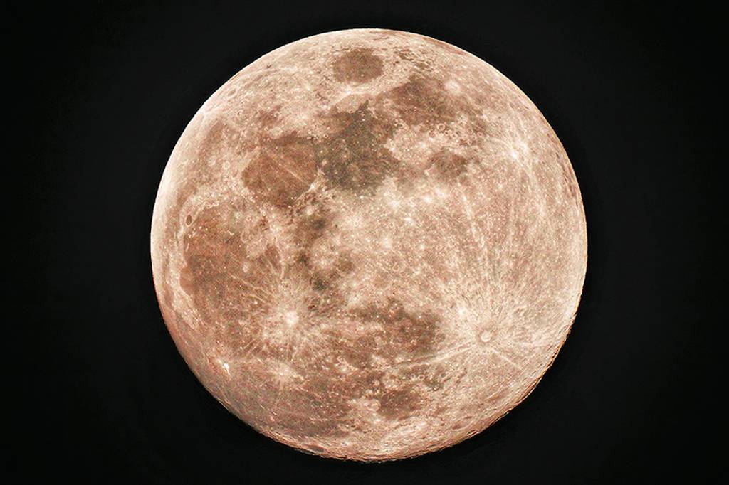 A Lua está enferrujando. Mas o que explica isso?
