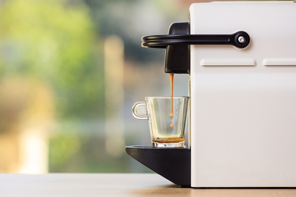 Como as cafeteiras de cápsulas esquentam a água tão rápido?