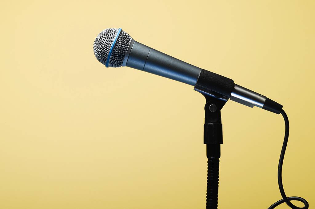 Os artistas são pagos para tocar em programas de auditório?