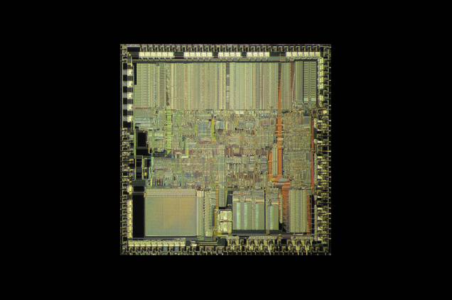 Processador: Intel Pentium. Ano: 1993. Tecnologia de produção: 800 nanômetros. Número de circuitos: 3,1 milhões. A evolução da litografia quebra uma barreira – e rende o primeiro chip com transistores menores do que 1 micrômetro. Processador: Intel Pentium. Ano: 1993. Tecnologia de produção: 800 nanômetros. Número de circuitos: 3,1 milhões. A evolução da litografia quebra uma barreira – e rende o primeiro chip com transistores menores do que 1 micrômetro.