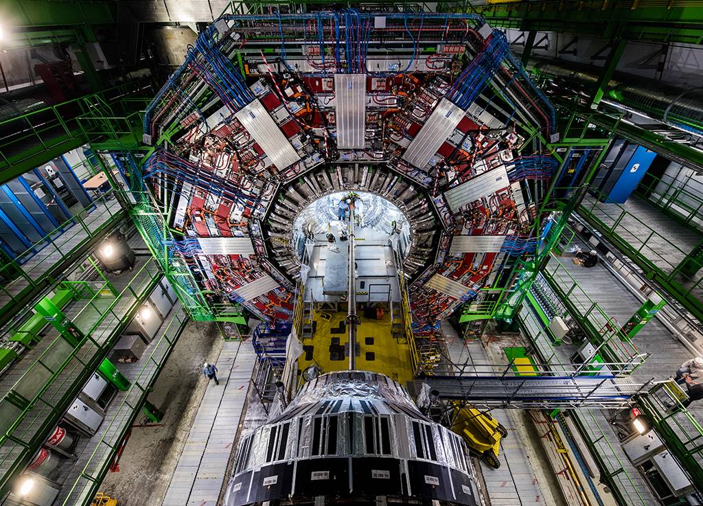 O CERN, maior laboratório de partículas do mundo, era ponto de encontro de cientistas durante a Guerra Fria