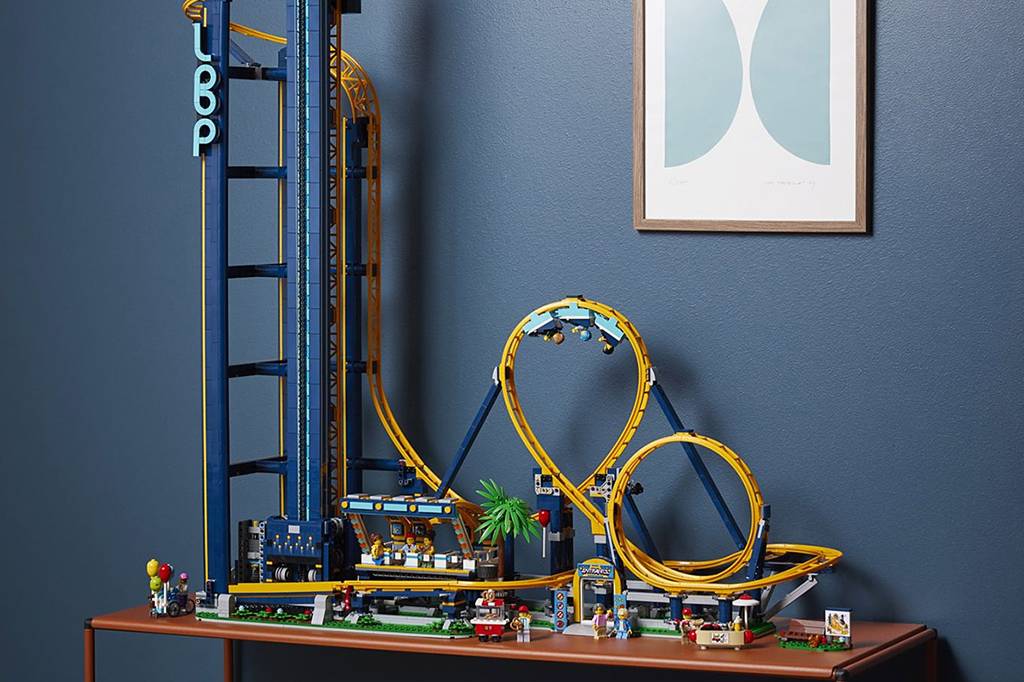 Um parque de diversões feito de Lego