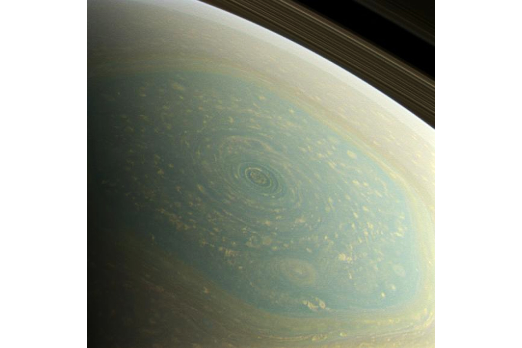 SI_saturno_site2 Imagem do polo norte de Saturno.