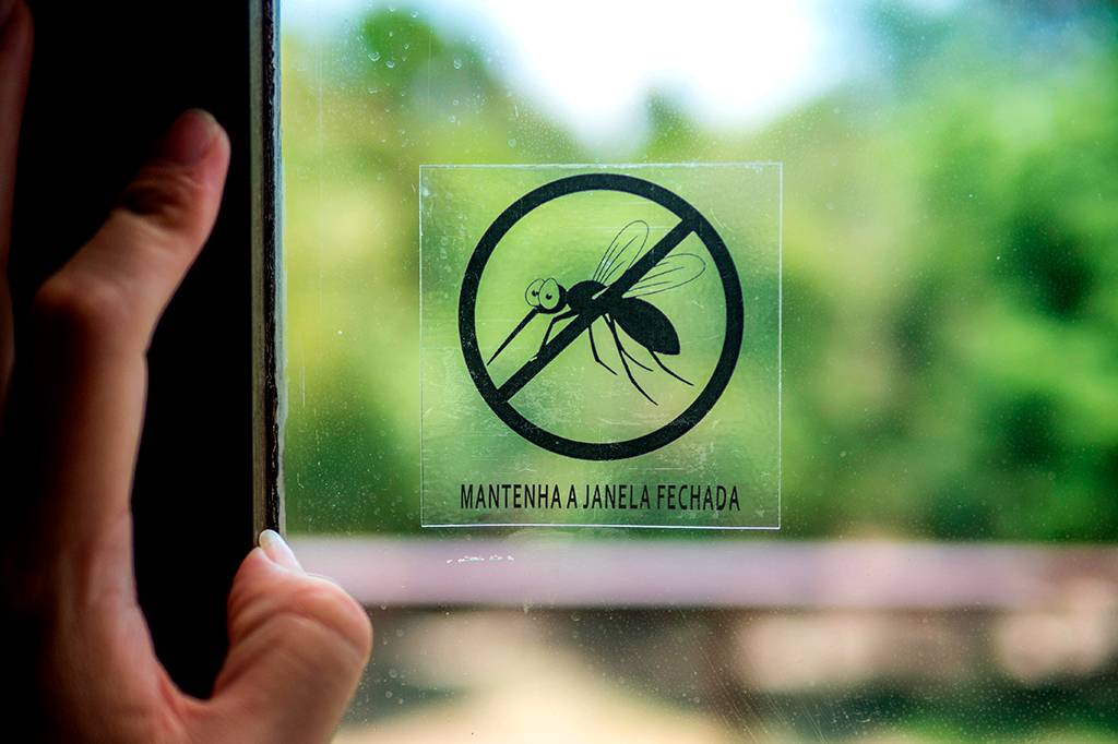 Até que andar de um prédio um mosquito pode subir para me picar?