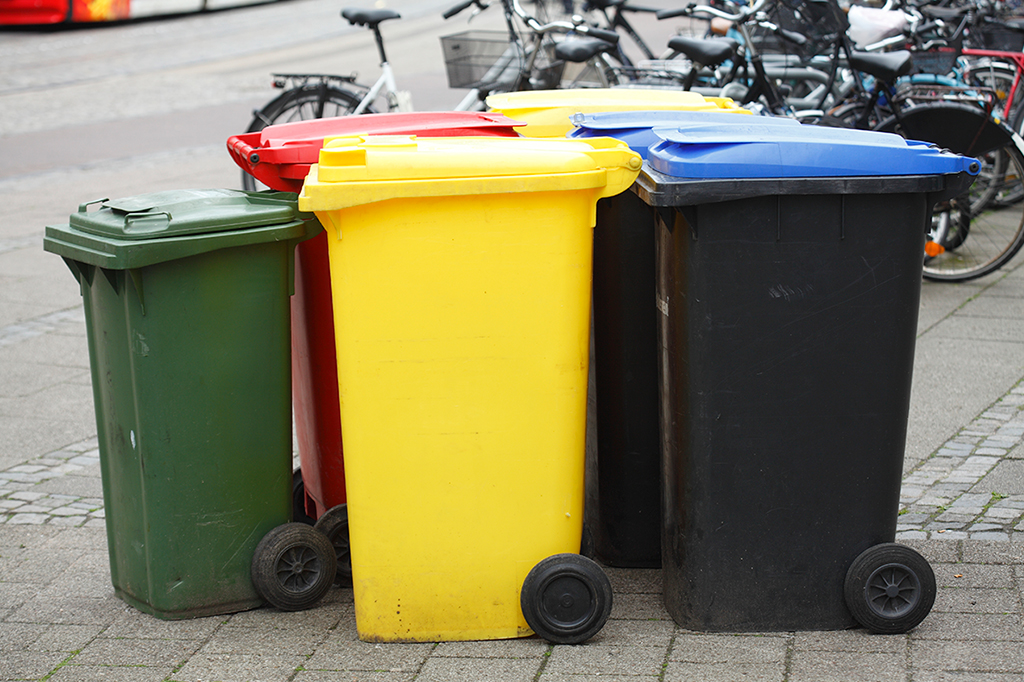 Como as pessoas reagem a lixeiras robôs? Experimento em NY investigou