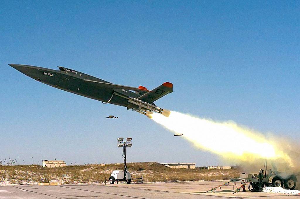 Força Aérea dos EUA testa primeiro drone a jato pilotado por IA