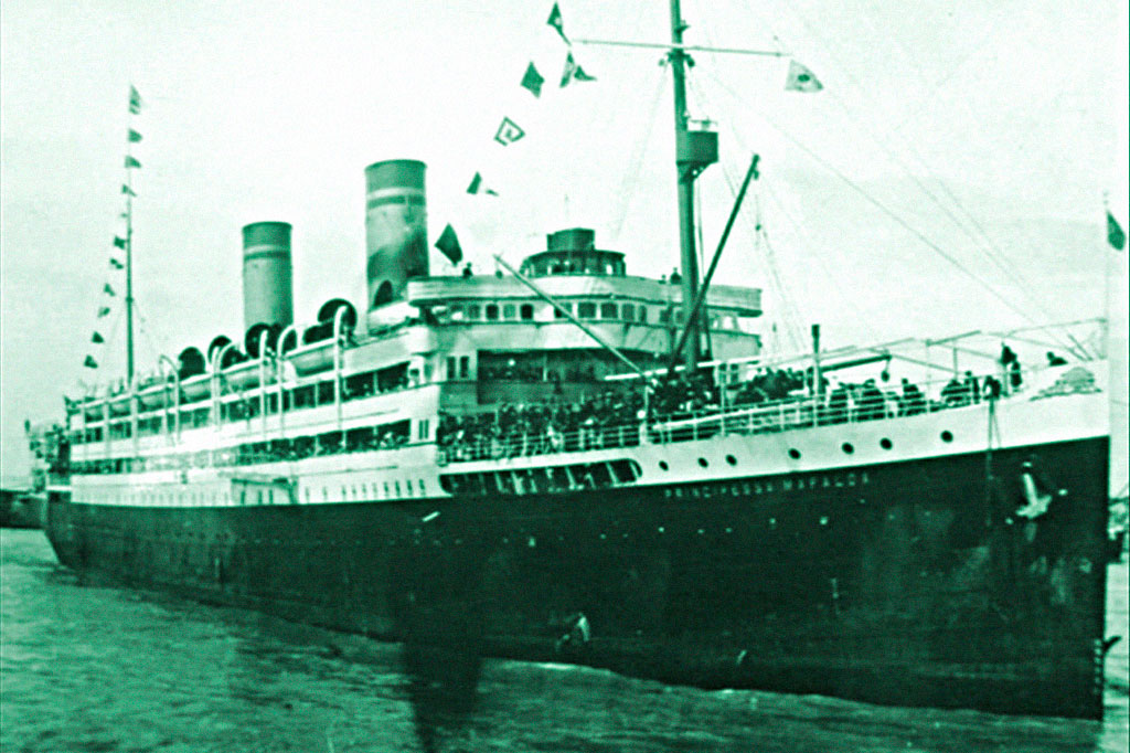 SI_454_Oraculo-Conexoes3_site Foto do navio Principessa Mafalda de bandeira italiana que naufragou em 25 de outubro de 1927.