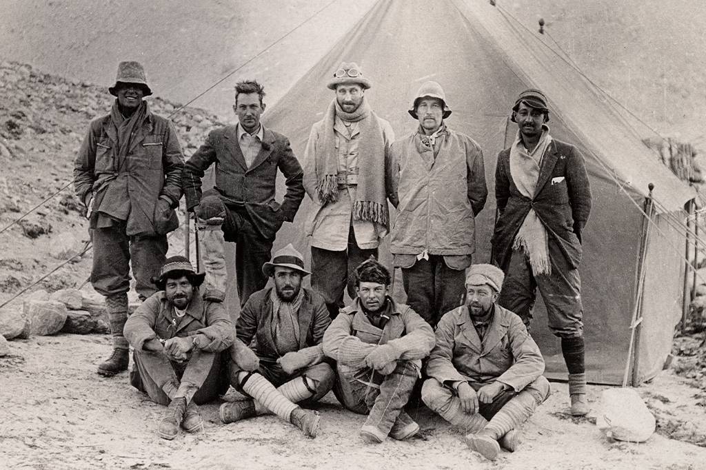 Pé humano encontrado no Everest explica mistério da primeira expedição ao topo