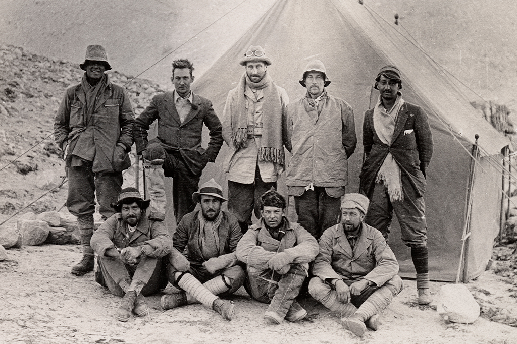 Pé humano encontrado no Everest explica mistério da primeira expedição ao topo