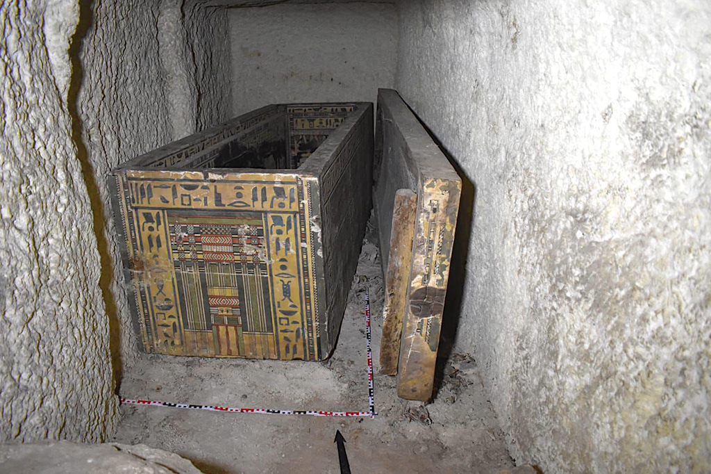 Arqueólogos encontram tumba de 4 mil anos decorada para filha única de governador egípcio