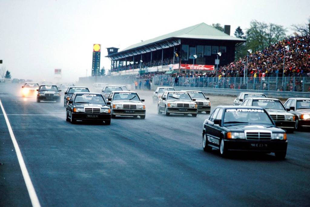 Em 1984, Senna ganhou corrida em que todos os pilotos usaram o mesmo carro