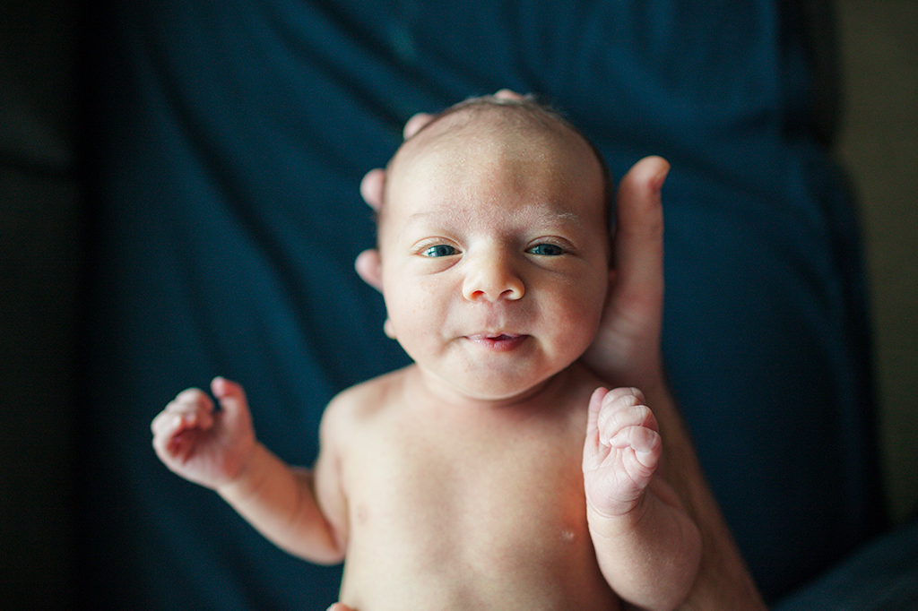 Estudo mostra como é o cérebro de um bebê antes e depois do parto
