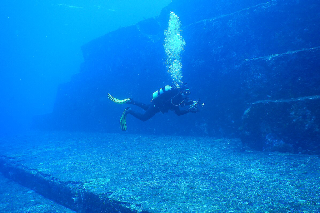 “Atlântida japonesa”? Entenda o que é a formação de Yonaguni