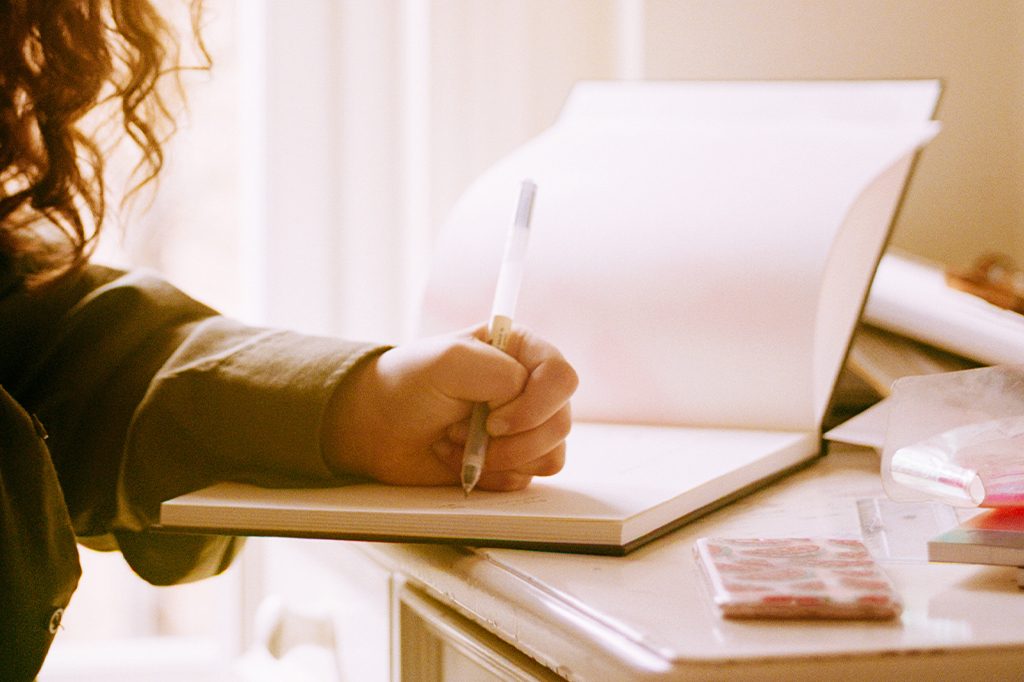 A origem peculiar da palavra “caderno” – que vem do número quatro