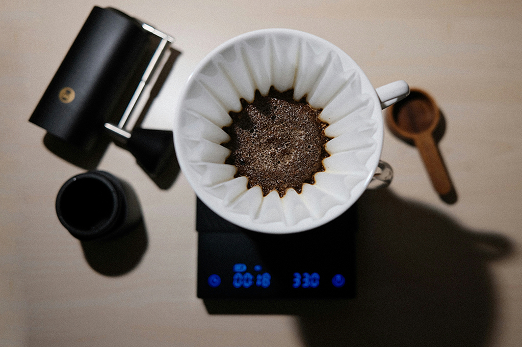 Como preparar o café coado perfeito, de acordo com a ciência