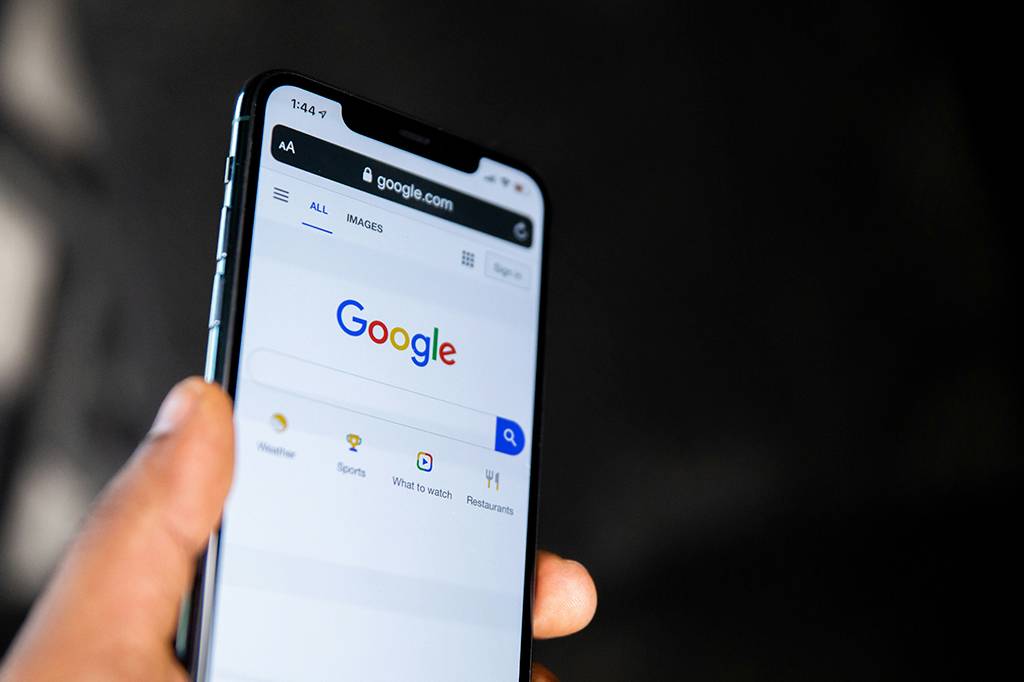 Uso do Google cai pela primeira vez