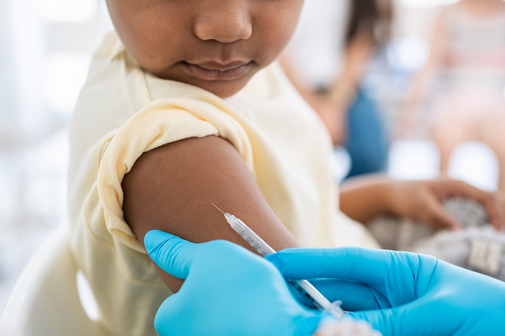 Vacinação infantil está em queda no Brasil desde 2015, mostra relatório inédito