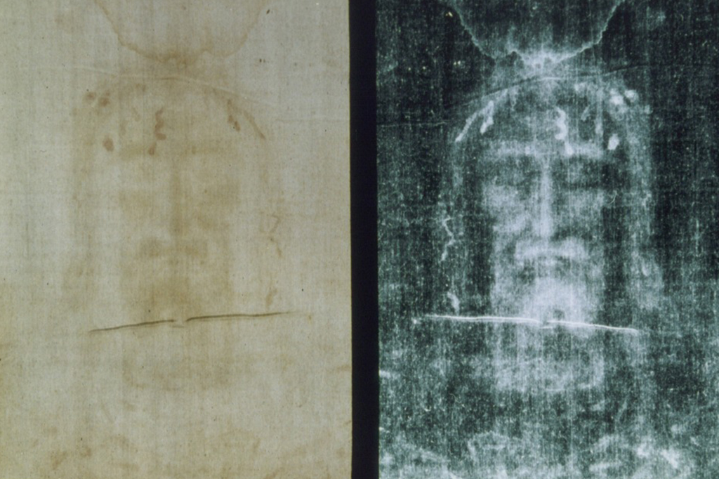 Santo Sudário não foi feito pelo contato com um corpo, aponta estudo brasileiro