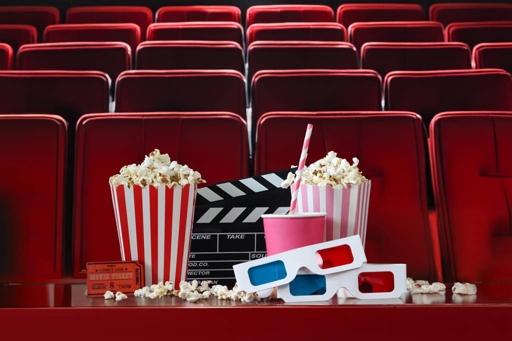 Por que a pipoca virou comida oficial de cinema?