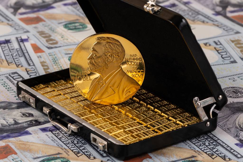 Quem paga o Prêmio Nobel? Entenda de onde vem o valor em dinheiro