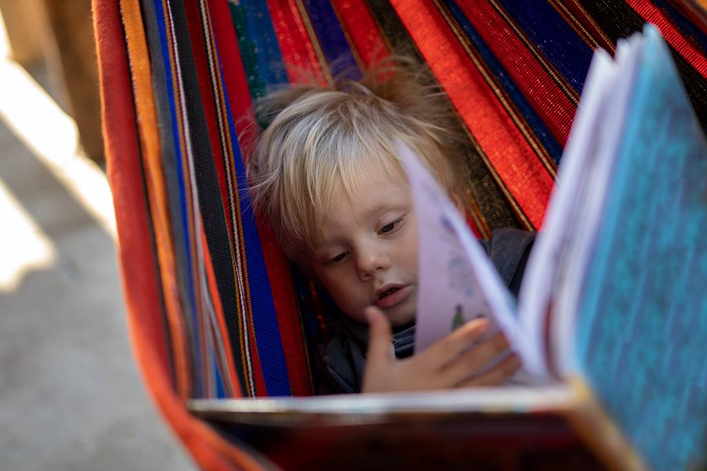 Calor extremo prejudica aprendizado de letras e números na infância, mostra estudo