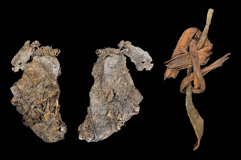 Couro costurado de 12 mil anos pode ser peça de roupa mais antiga já encontrada