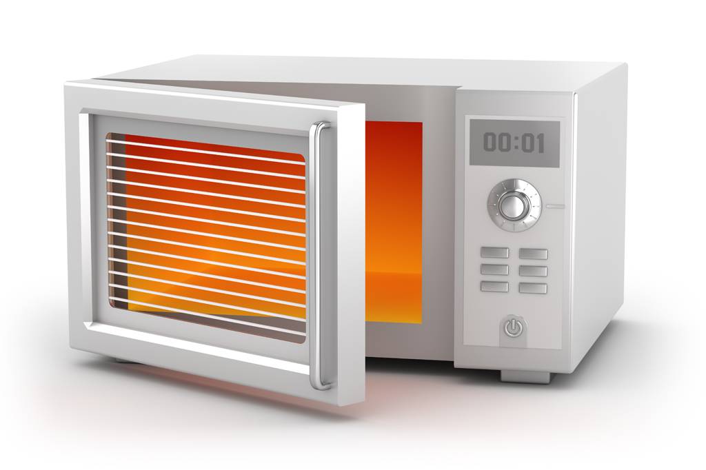 O micro-ondas realmente pode causar câncer e outros problemas de saúde?
