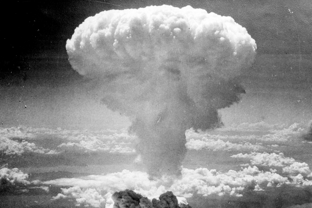 Imagem da explos&atilde;o da bomba at&ocirc;mica em Hiroshima, em 1945, no Jap&atilde;o.