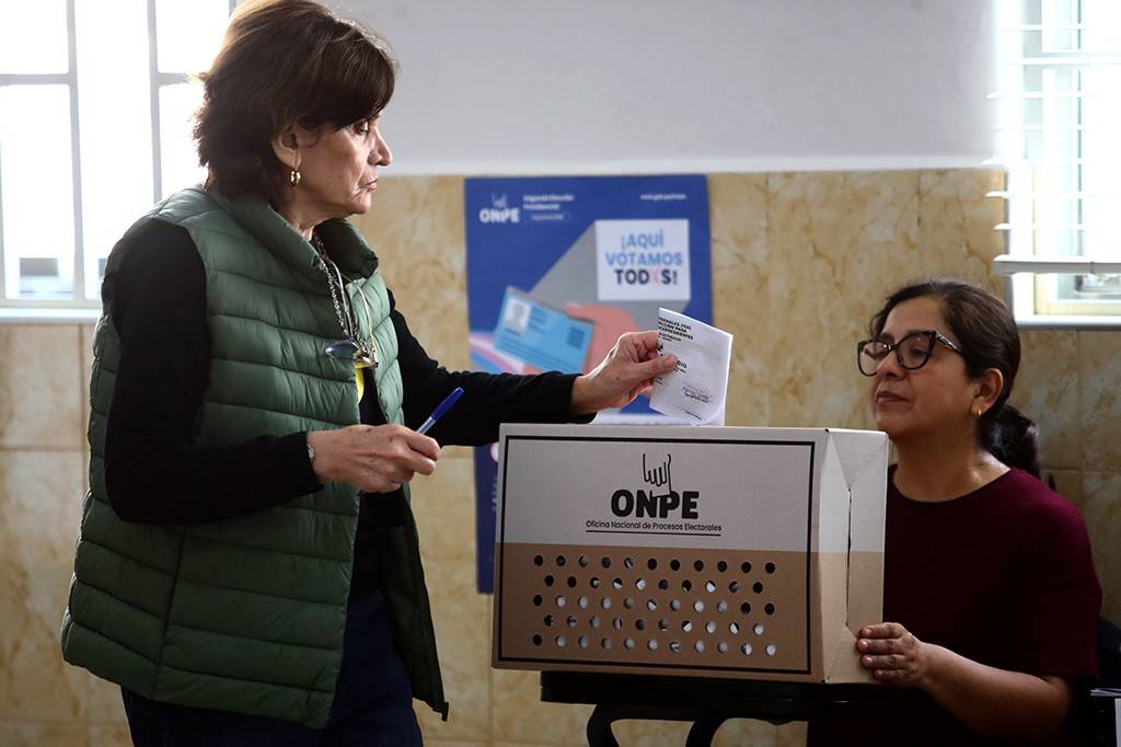 Por que o resultado da eleição no Peru demora tanto para sair?