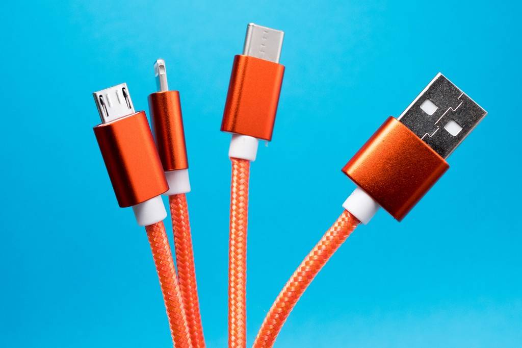 SI_489_Oráculo_Cabos_USB