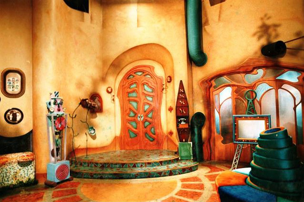 Como a arquitetura de Gaudí inspirou a estética do Castelo Rá-Tim-Bum