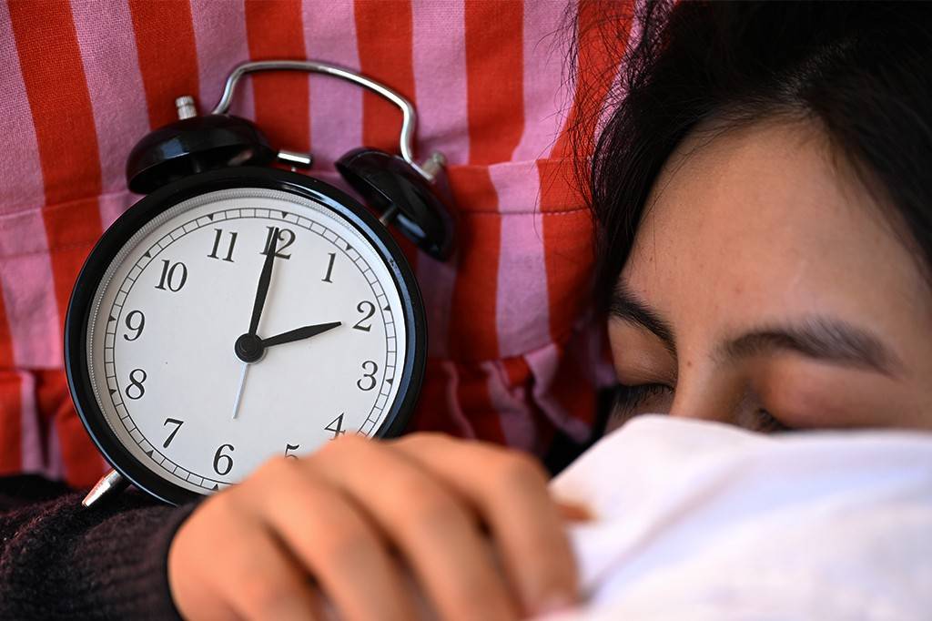 Perder 80 minutos de sono pode fazer você ganhar peso, diz novo estudo